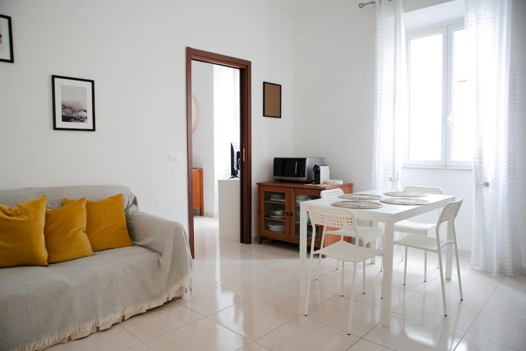 A Comfortable Apartment For You In San Lorenzo Rom Exterior foto